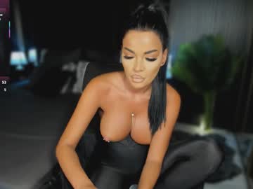 Pussydollxx Chaturbate stream image from August 20, 2025