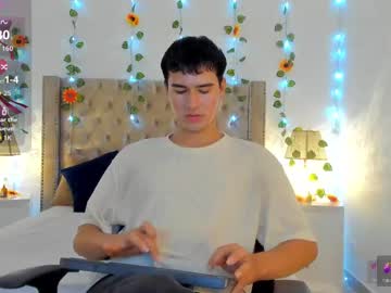 Helios_6 Chaturbate stream image from August 20, 2025