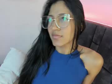 Kittymyers Chaturbate stream image from August 20, 2025