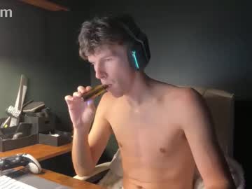 Lewisboothyy Chaturbate stream image from August 20, 2025