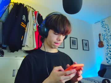 T0n3r Chaturbate stream image from August 20, 2025