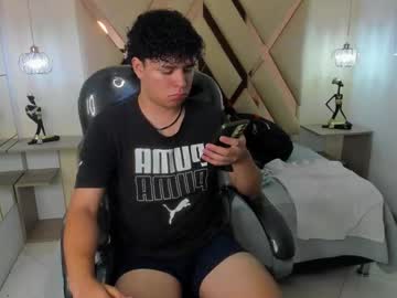 Benjamintwink1 Chaturbate stream image from August 20, 2025
