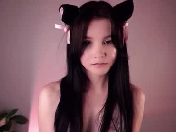 Cathleenleoni Chaturbate stream image from August 20, 2025