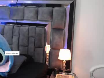 Christaly_1 Chaturbate stream image from August 20, 2025