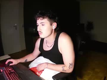Seneryacin Chaturbate stream image from August 20, 2025