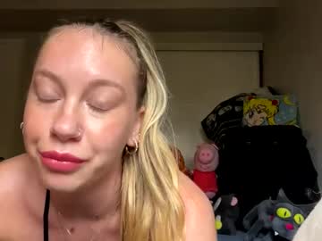 Begformeg Chaturbate stream image from August 21, 2025