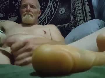Blooagard Chaturbate stream image from August 21, 2025