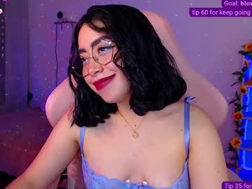 Iamveroo Chaturbate stream image from August 21, 2025