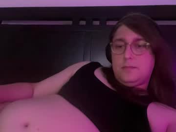 Softenbyyy Chaturbate stream image from August 21, 2025