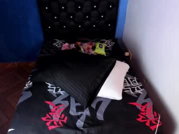Skinnycollins Chaturbate stream image from August 21, 2025