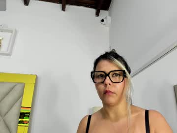 Ariana_Martins Chaturbate stream image from August 21, 2025