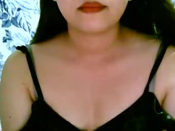 Asiansarahxx Chaturbate stream image from August 21, 2025