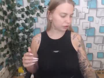 Klerkarina Chaturbate stream image from August 21, 2025