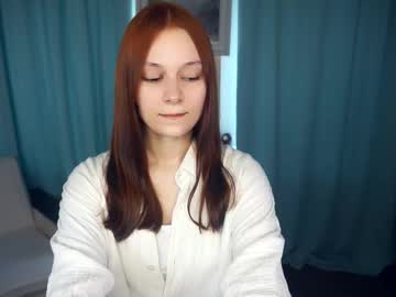 Hollisceleste Chaturbate stream image from August 21, 2025