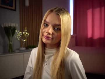 _Smartblondy_ Chaturbate stream image from August 21, 2025