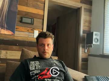 Stevenaxxx Chaturbate stream image from August 21, 2025
