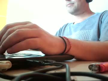 Truble_Again Chaturbate stream image from August 21, 2025