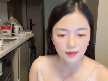 Leele07 Chaturbate stream image from August 21, 2025