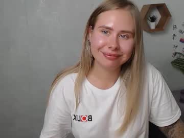 Alenagessi_ Chaturbate stream image from August 21, 2025