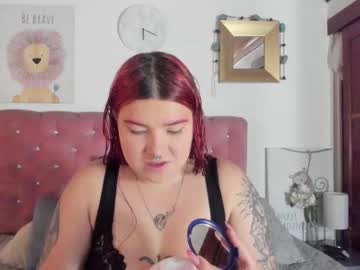Celesteredds Chaturbate stream image from August 21, 2025