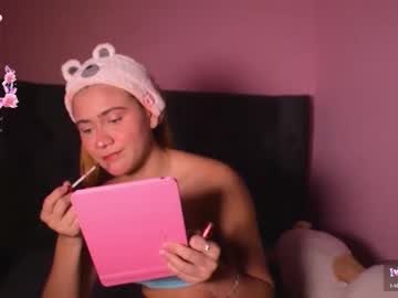 Kim_Dolls1823 Chaturbate stream image from August 21, 2025