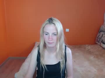 Girl_Summer97 Chaturbate stream image from August 21, 2025