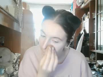 Kileyasselin Chaturbate stream image from August 21, 2025