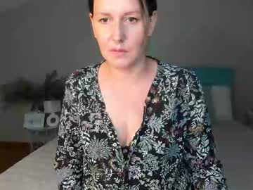 Ripe_Cherries Chaturbate stream image from August 21, 2025
