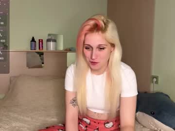 Annabel_Myr Chaturbate stream image from August 21, 2025