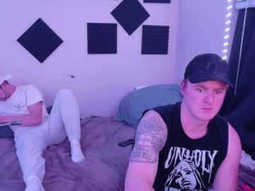Zachfeels Chaturbate stream image from August 21, 2025