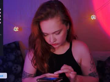 Lala_Loulou Chaturbate stream image from August 21, 2025
