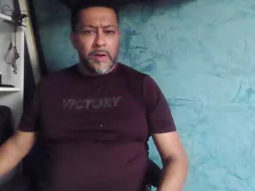 Sexlogsexy Chaturbate stream image from August 21, 2025