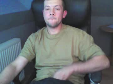 Bestworld_ Chaturbate stream image from August 21, 2025
