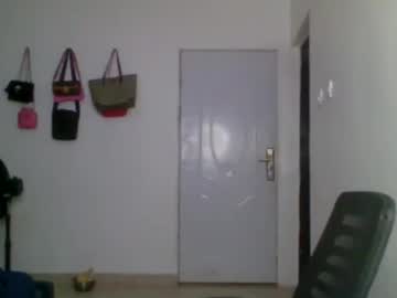 Juicy_Pussy1122 Chaturbate stream image from August 21, 2025