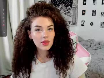 Brookchills Chaturbate stream image from August 21, 2025