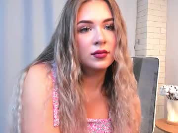 Diannedibartolo Chaturbate stream image from August 21, 2025