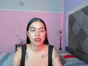 Malubiiel Chaturbate stream image from August 21, 2025