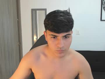 Mike_Falcon13 Chaturbate stream image from August 21, 2025