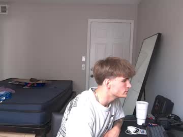 Therealleogates Chaturbate stream image from August 21, 2025
