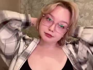 Eva_Kittenn Chaturbate stream image from August 21, 2025