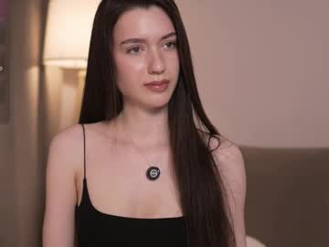 Justbarbie_New_ Chaturbate stream image from August 21, 2025