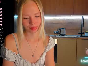 Olivia_Bells Chaturbate stream image from August 21, 2025