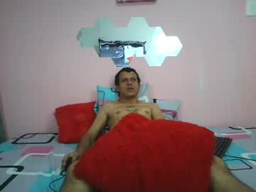 Robertjones_ Chaturbate stream image from August 21, 2025