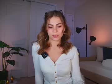 Zlicious Chaturbate stream image from August 21, 2025