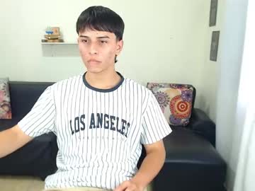 Aaxell18 Chaturbate stream image from August 21, 2025