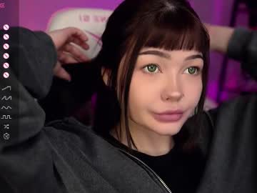 Babyroxynill Chaturbate stream image from August 21, 2025