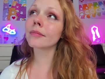 Daphnemadison Chaturbate stream image from August 21, 2025