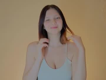 Sarasunn Chaturbate stream image from August 21, 2025