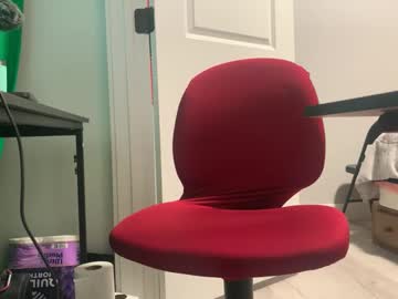 Allergictochat Chaturbate stream image from August 21, 2025