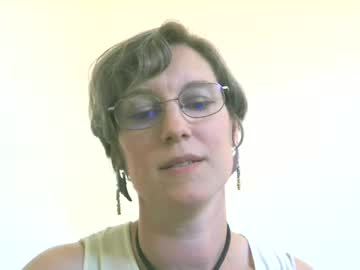 Ameliaishka Chaturbate stream image from August 21, 2025